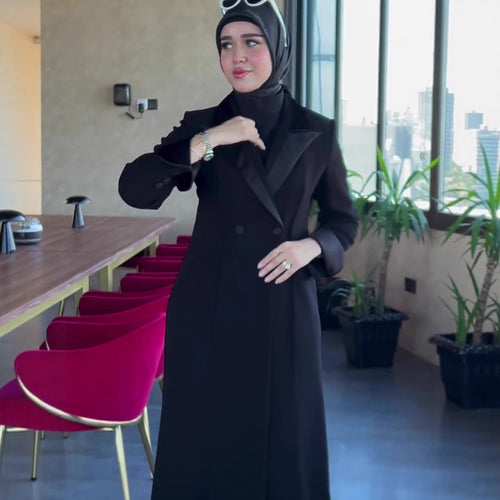 Damen eleganter Maximantel mit seidigem Schal und doppelter Knopfleiste Drune