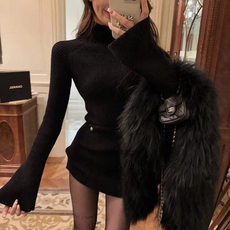 Damen Strickkleid mit hohem Kragen und weitem Ärmel Drune