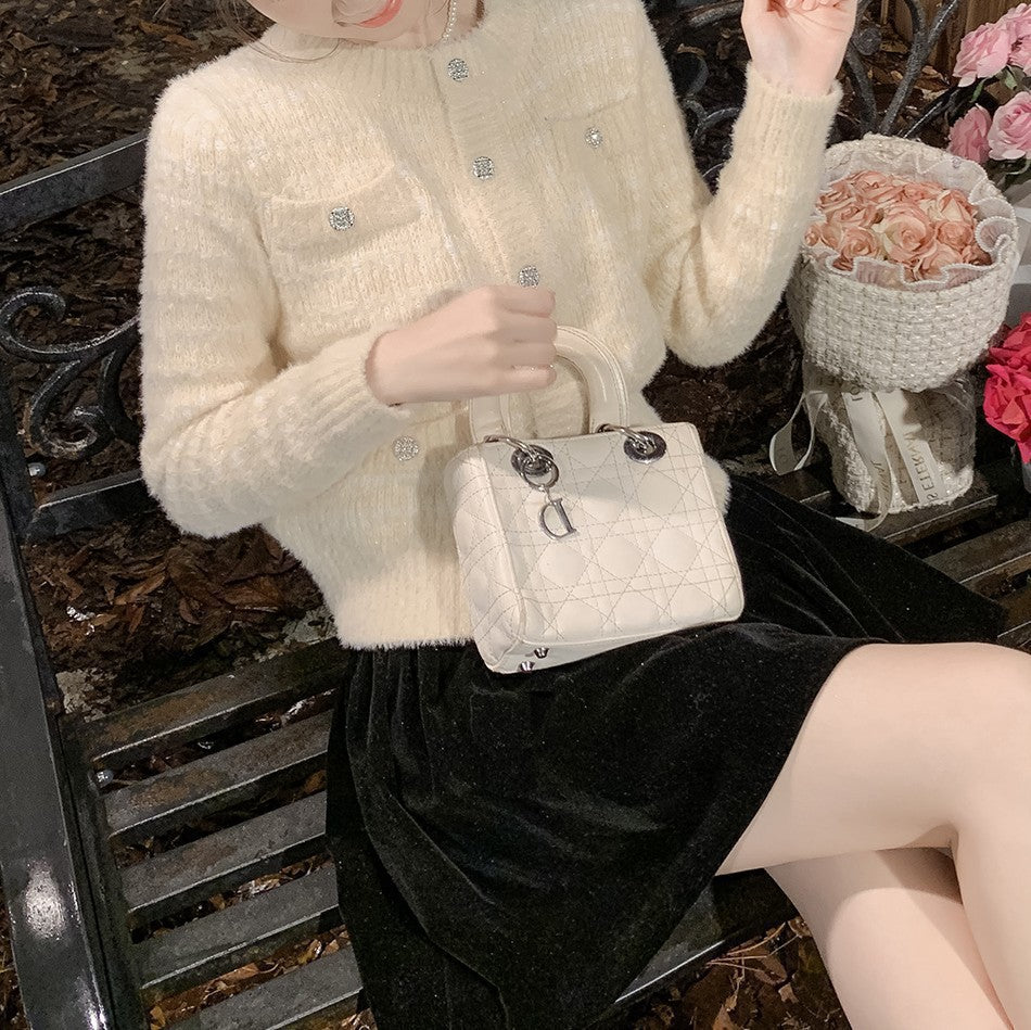 Damen Strickjacke mit Taschen und dekorativen Knöpfen Drune