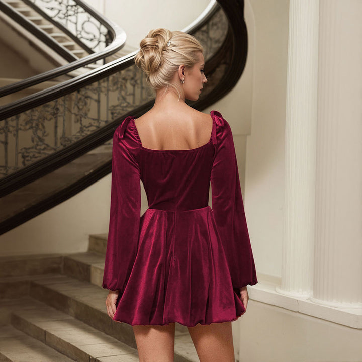 Damen Samt Minikleid mit Rüschenärmel und elegantem Herz-Ausschnitt Drune