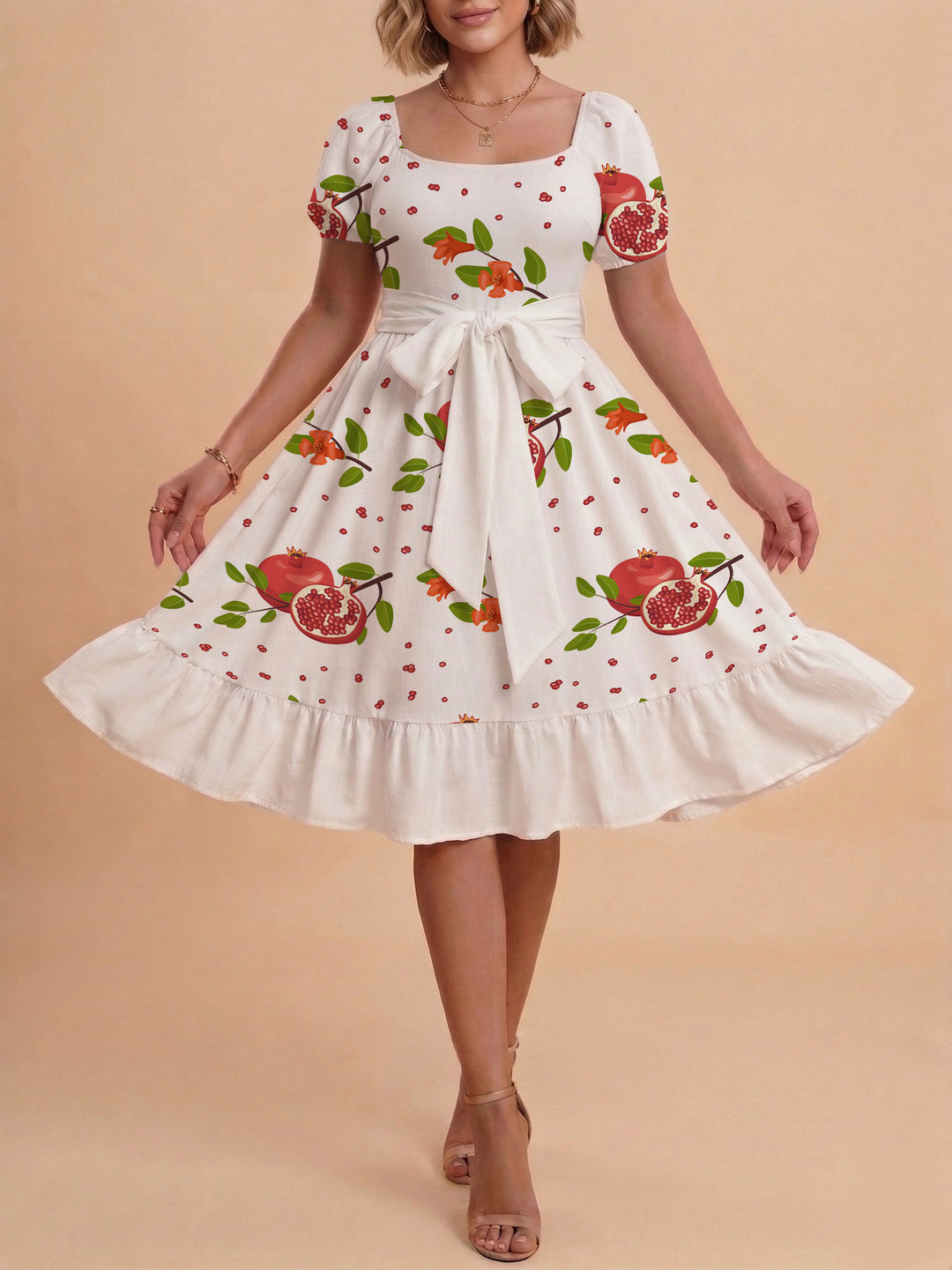Damen Kleid mit tailliertem Schnitt und verspieltem Blumenmuster Drune