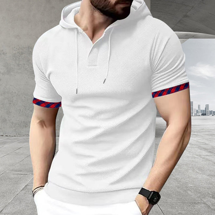 Herren nan schmal geschnittenes Kurzarm-Kapuzenshirt im Polostil mit Henley-Ausschnitt und karierter Ärmelmanschette Drune