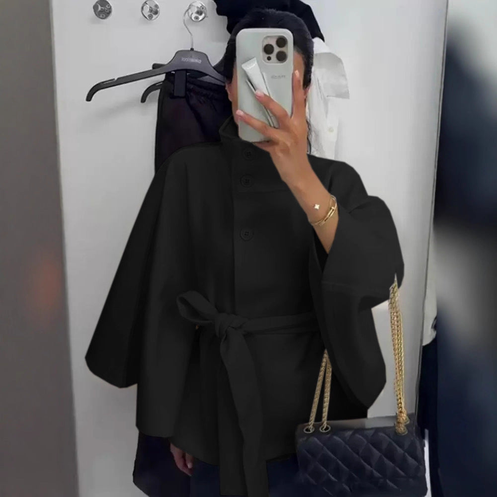 Damen nan weite Cape-Jacke mit Stehkragen, verdeckter Knopfleiste und Bindegürtel Drune