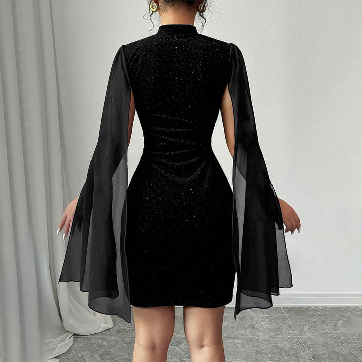 Damen Cocktailkleid mit transparenten Überwürfen und Glitzerakzenten Drune