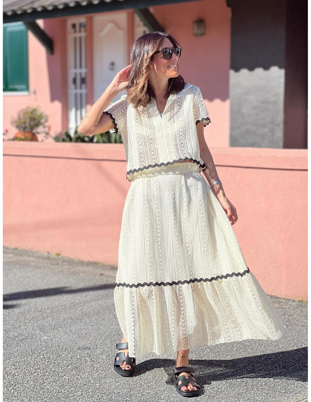 Damen Maxikleid mit voluminösem Rock und eleganter Rüsche Drune
