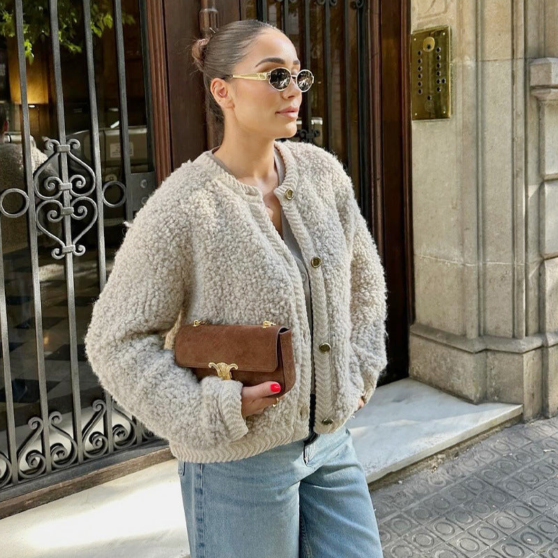 Damen kuschelige Fleecejacke mit dekorativen Holzknöpfen und eleganter Schnittführung Drune