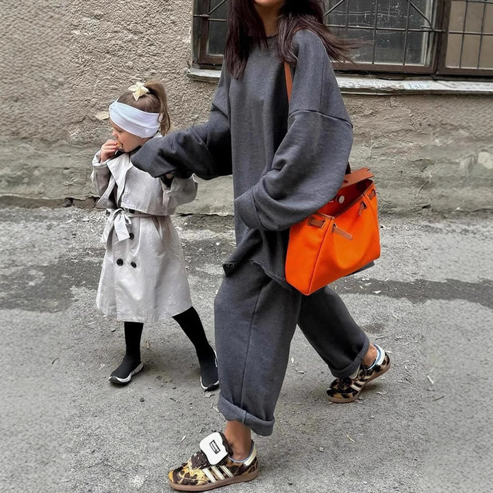 Damen lässiges Set mit oversized Pullover und bequemen Jogginghosen Drune