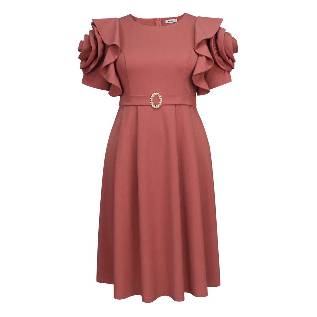 Damen Kleid mit voluminösen Rüschensäumen und eleganter Taillenschließe Drune