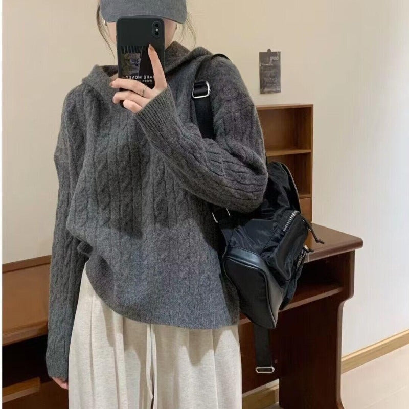 Damen Kuscheliger Strickpullover mit Kapuze und Kabelmuster Drune