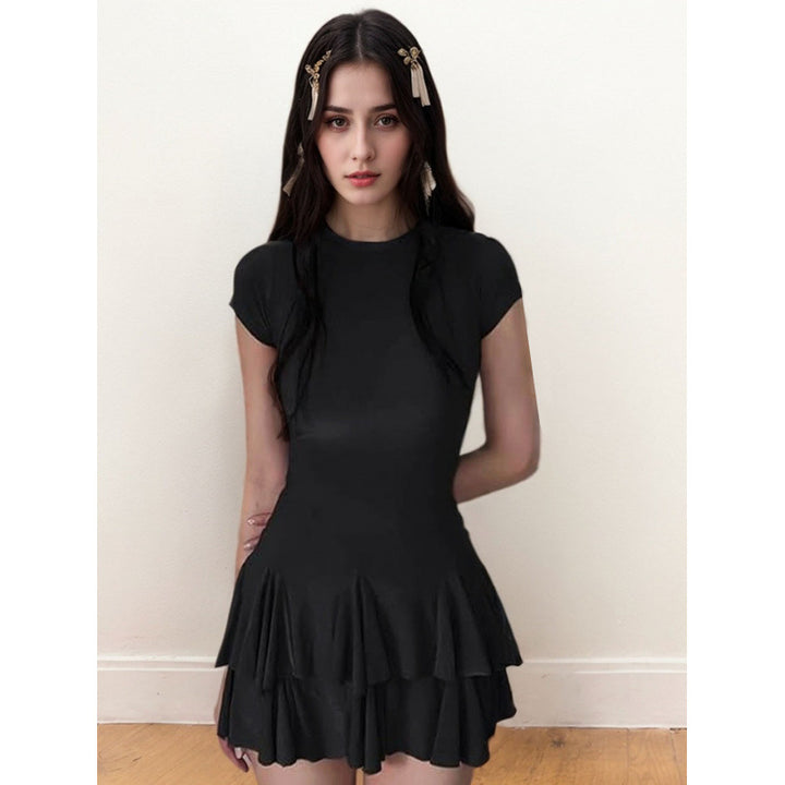 Damen Freizeitkleid mit fließendem Rock und raffinierten Rüschen Drune