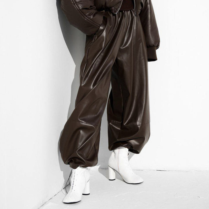 Damen Hochwertige Lederlook Hose mit elastischem Bund und weiten Beinen Drune