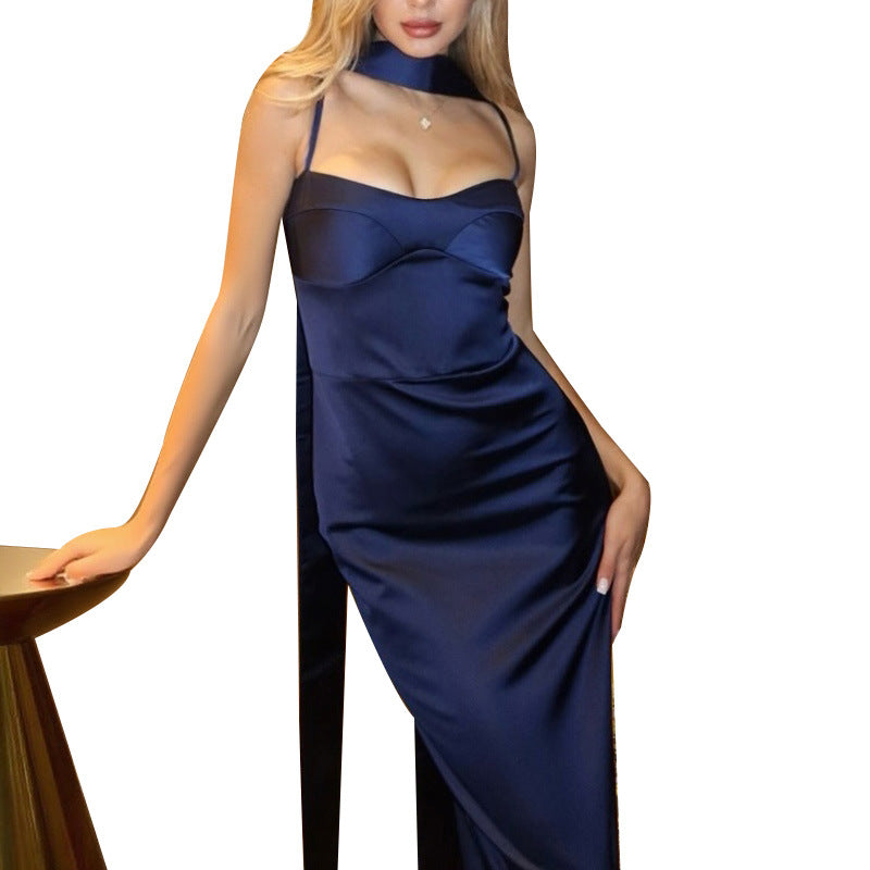 Damen Elegantes Maxikleid mit schmalem Schnitt und raffinierten Trägerdetails Drune