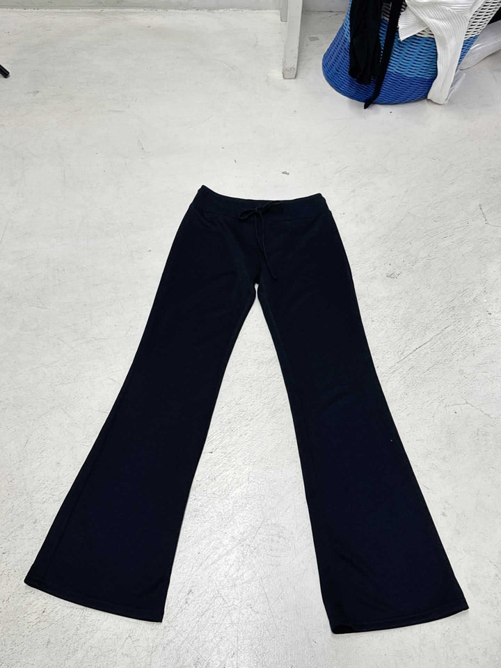 Damen nan kurze Kapuzenjacke mit Kunstfellbesatz und Strassverzierung Drune