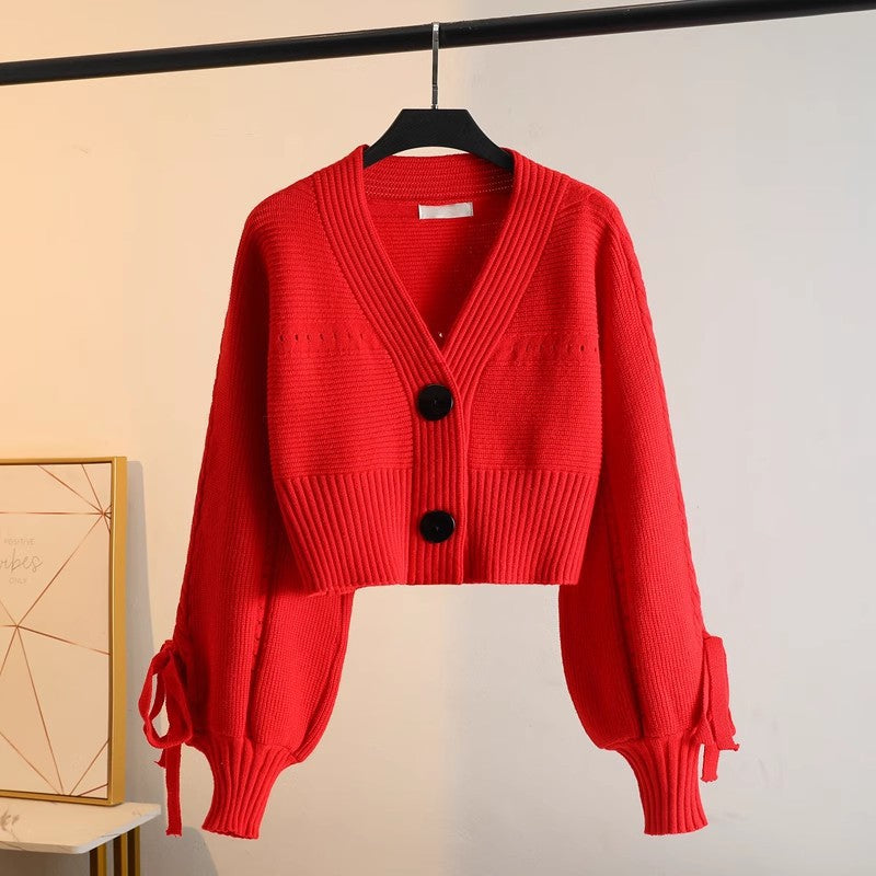 Damen modischer cropped Cardigan mit eleganten Knopfdetails und einzigartiger Rippstruktur Drune