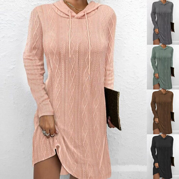 Damen Strickkleid mit Kapuze und feinem Zopfmuster Drune