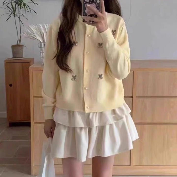 Damen modische Strickjacke mit Bärenapplikationen und Knopfdetails Drune
