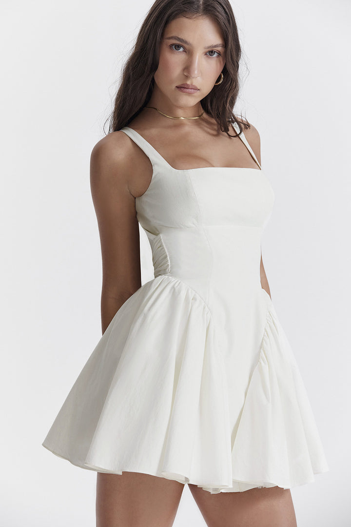 Damen Minikleid im modernen Schnitt mit voluminösem Rock Drune