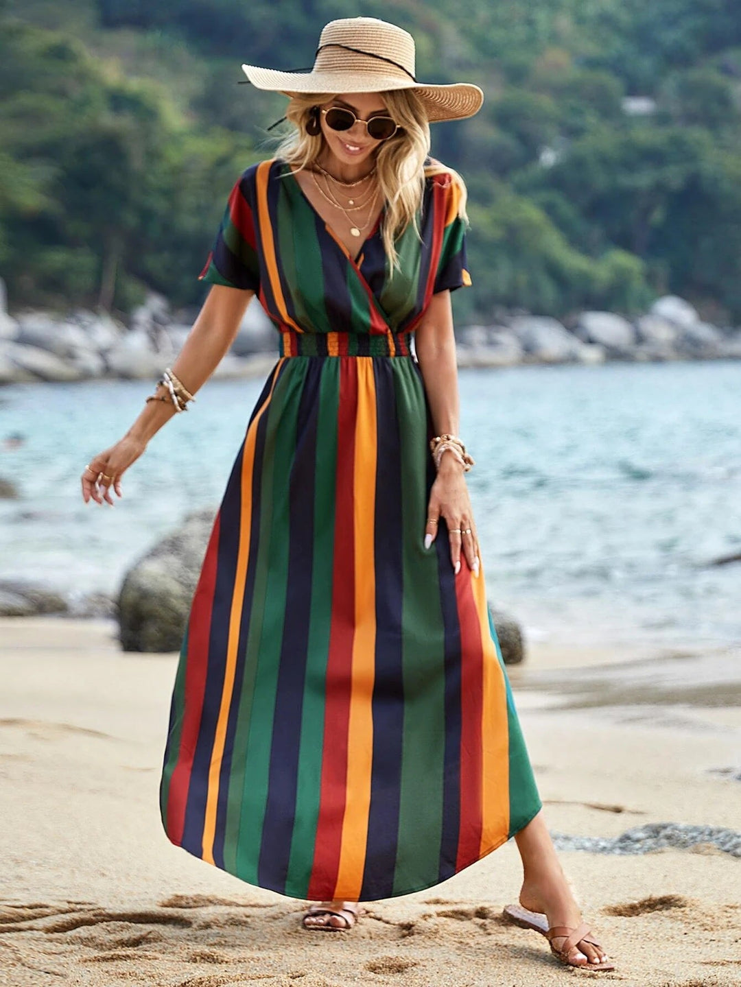 Drune | Gestreiftes Elastisches Taillenstrandkleid