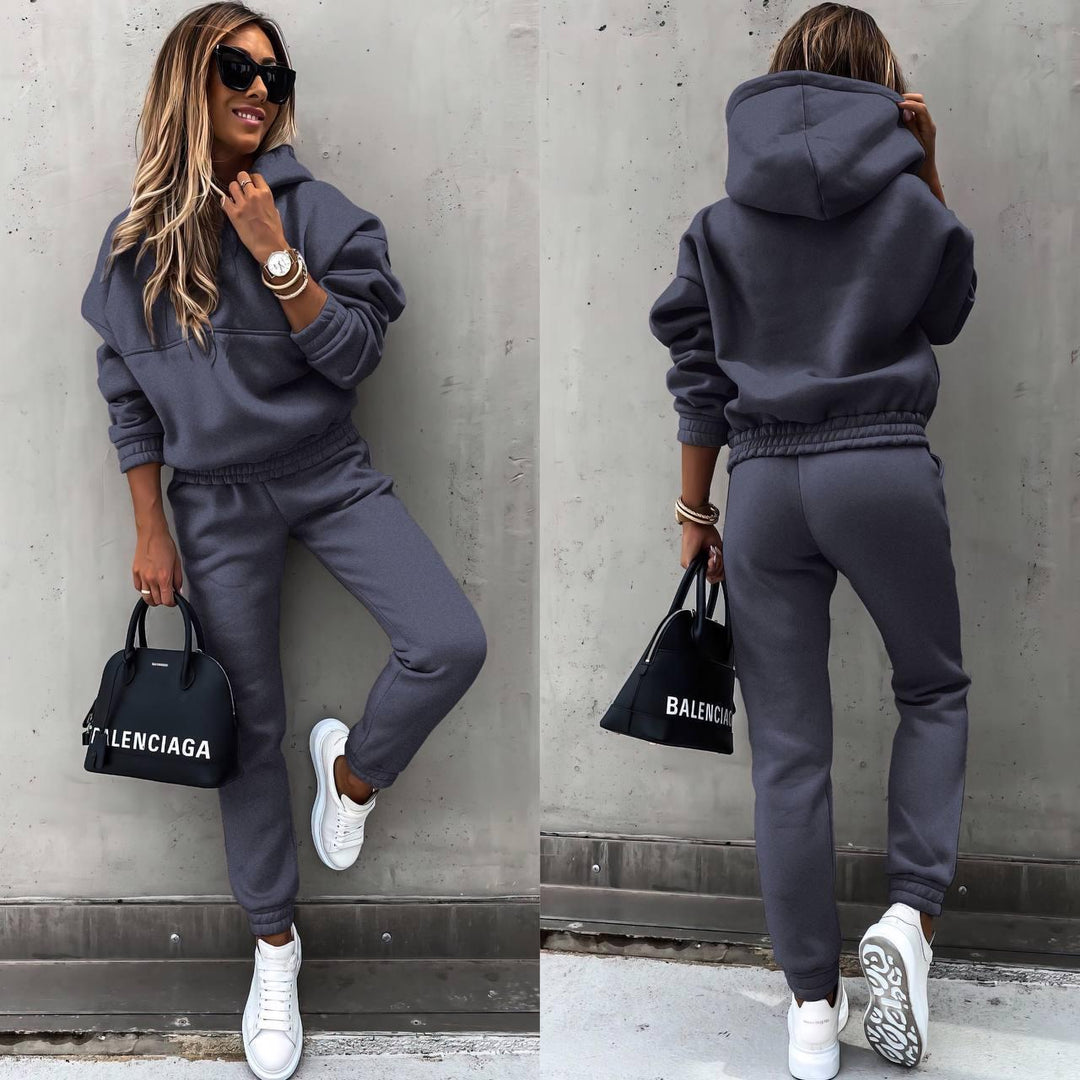 Jogginganzug Damen sportlich aus weichem Material
