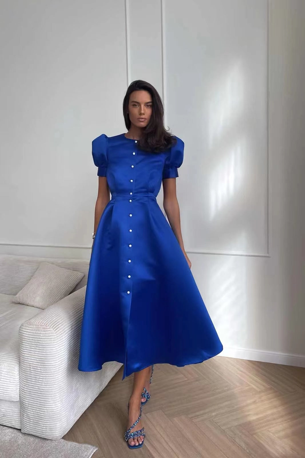 Damen Midi-Kleid mit Puffärmeln und schimmerndem Satin-Finish Drune