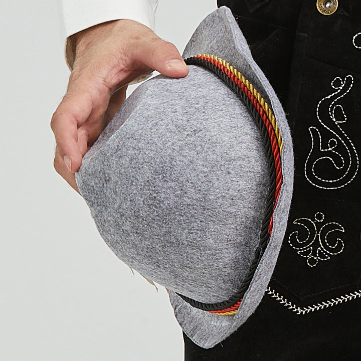 Herren nan traditionelle kurze Trachtenlederhose mit aufwendiger Stickerei und verstellbaren Trägern Drune