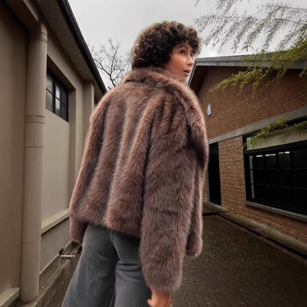 Damen Luxuriöse Kunstpelzjacke mit breitem Kragen Drune