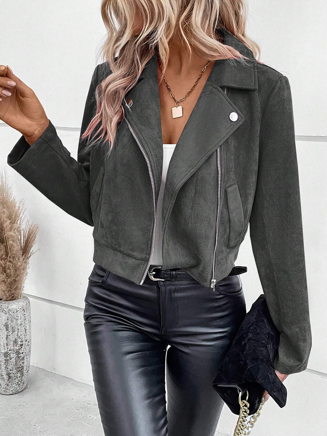 Damen Bikerjacke aus weichsamtem Material Drune