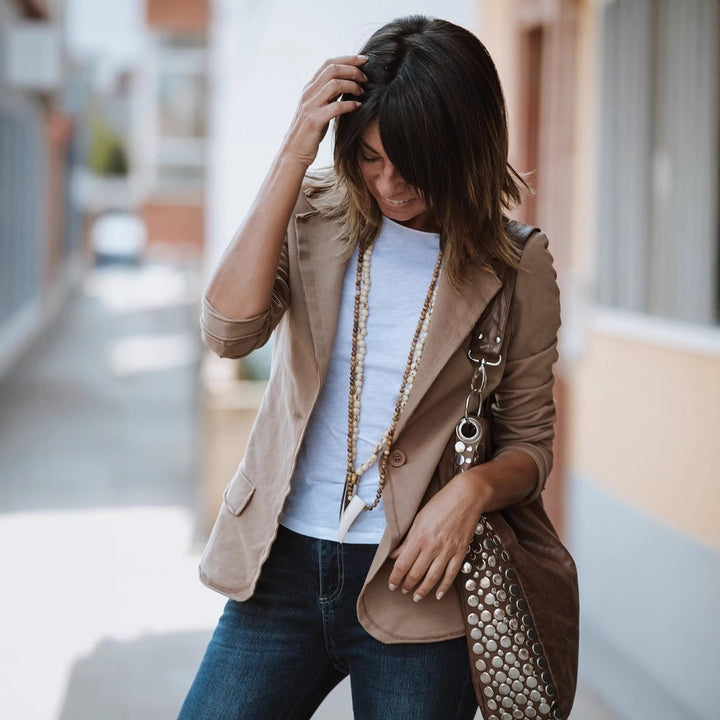 Damen Eleganter Blazer mit strukturierten Details und slim-fit Schnitt Drune