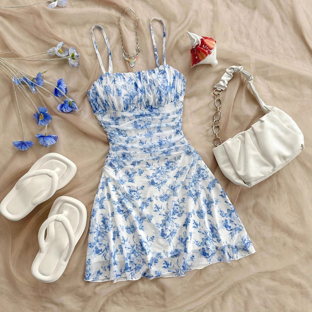 Damen Sommerliches Blumenkleid mit Spaghetti-Trägern und Raffungen Drune