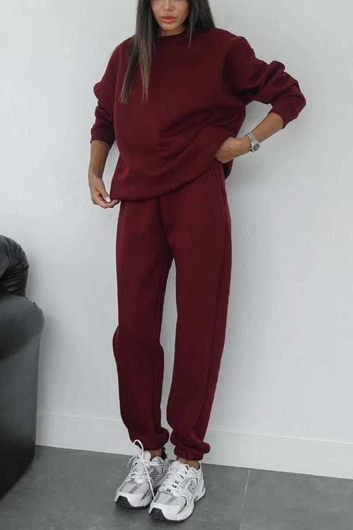 Damen nan minimalistisches Cozy-Set aus schwerer French‑Terry mit weitem Rundhals-Pullover und gerader Jogginghose Drune