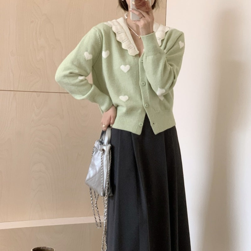 Damen Strickjacke mit Herzmuster und klassischem Kragen Drune