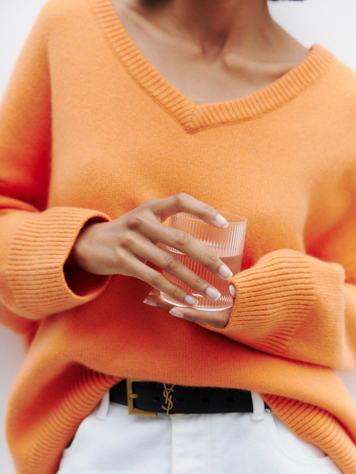 Damen Viskose-Pullover mit tiefem V-Ausschnitt und breiten Bündchen Drune