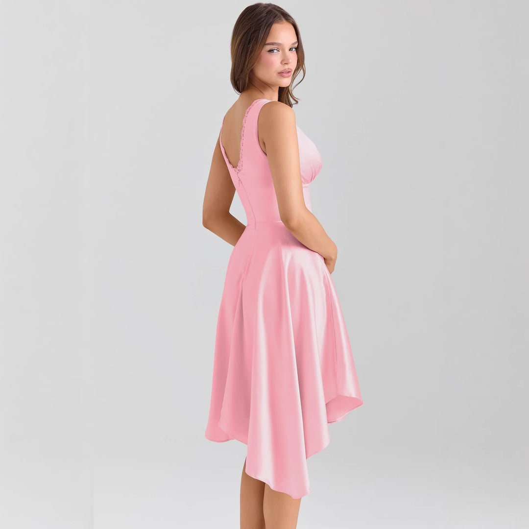 Damen Verspieltes Abendkleid mit asymmetrischem Saum und zarten Knopfdetails Drune