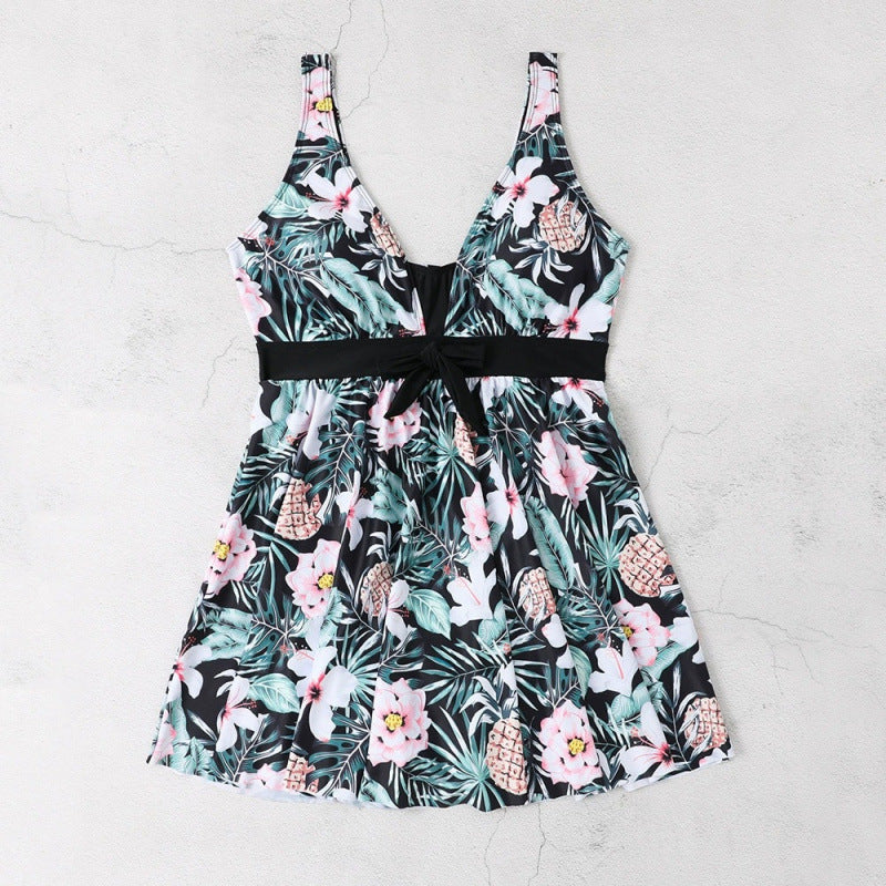 Damen Badekleid mit floralen Mustern und schmeichelndem Schnitt Drune