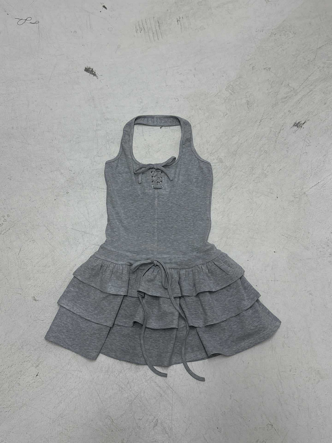 Damen sportliches Sommerkleid mit Rüschendesign und raffinierter Schnürung Drune