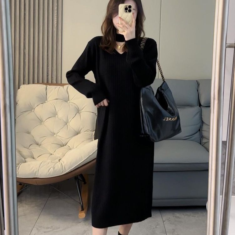 Damen Strickkleid mit tiefem V-Ausschnitt und elegantem Rippdesign Drune