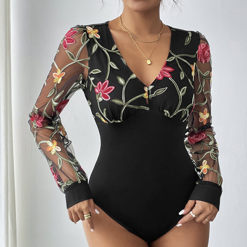 Damen Body mit transparenten, bestickten Puffärmeln und V-Ausschnitt Drune