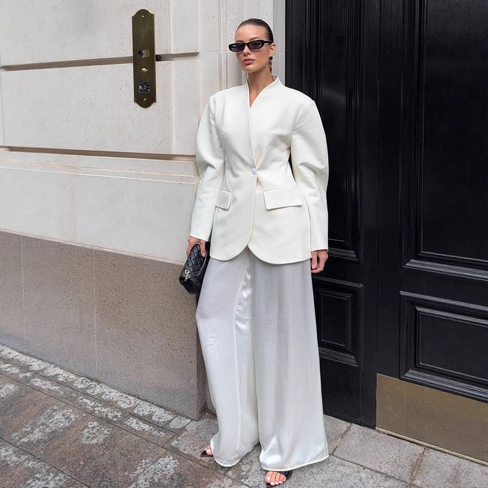 Damen Blazer-Kleid mit tiefem V-Ausschnitt und praktischen Taschen Drune