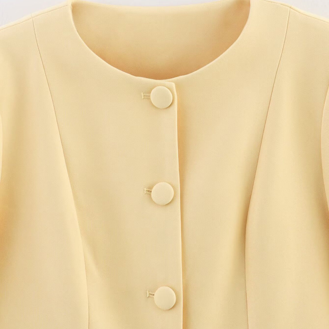 Damen taillierte Blazerjacke mit eleganten Knopfdetails Drune