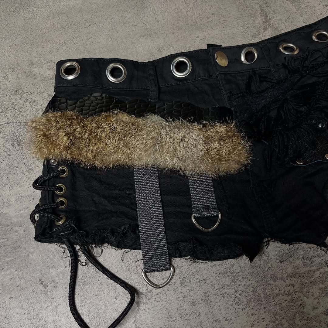 Damen Modische Shorts mit einzigartigen Details Drune