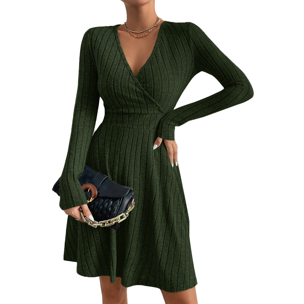 Damen Strickkleid mit elegantem V-Ausschnitt und tailliertem Schnitt Drune