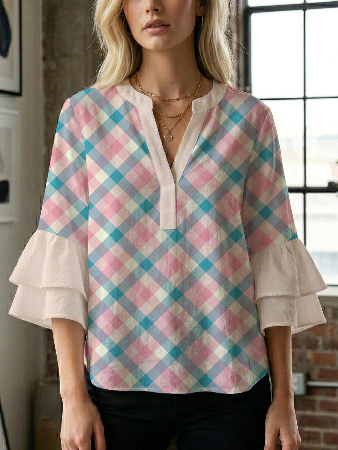 Damen Bluse mit voluminösen Flügelärmel und intensivem Blattmuster Drune