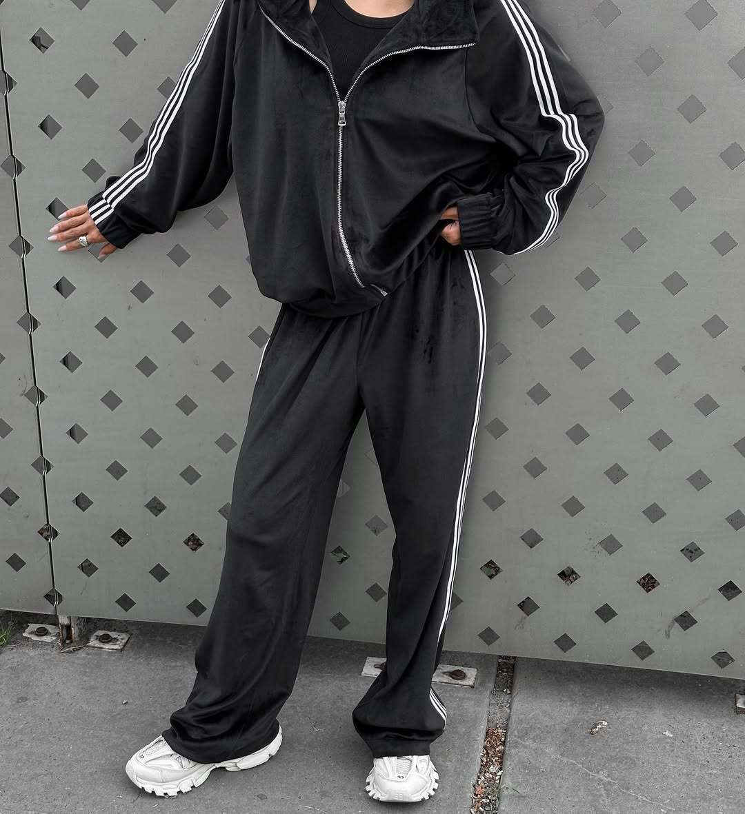 Damen sportliches und elegantes Trainingsanzug mit Reißverschluss Drune