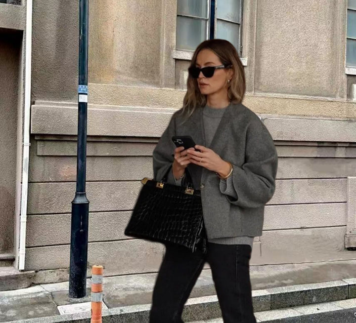 Damen oversized Wolljacke mit elegantem Schnitt und lässigem Look Drune