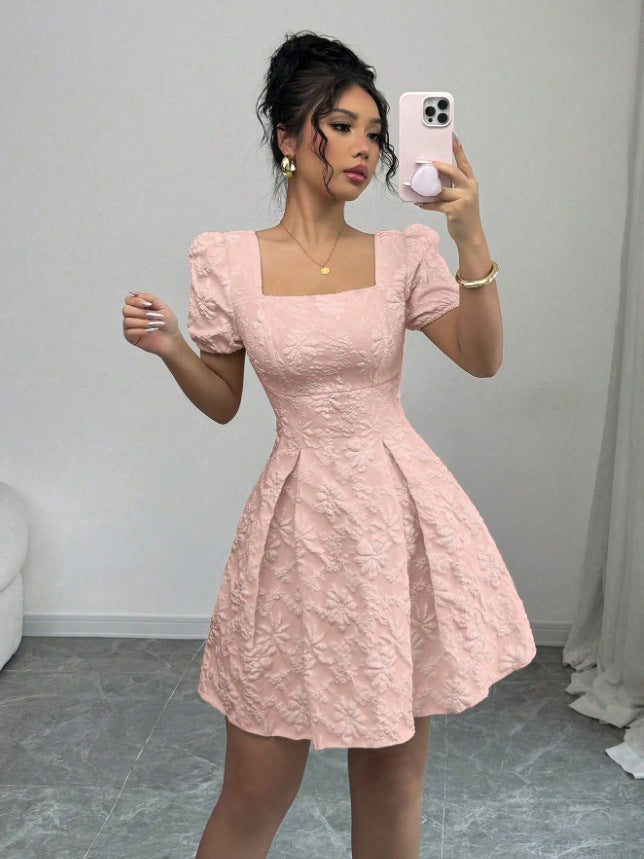 Damen Minikleid mit strukturiertem Blumendesign und Puffärmeln Drune