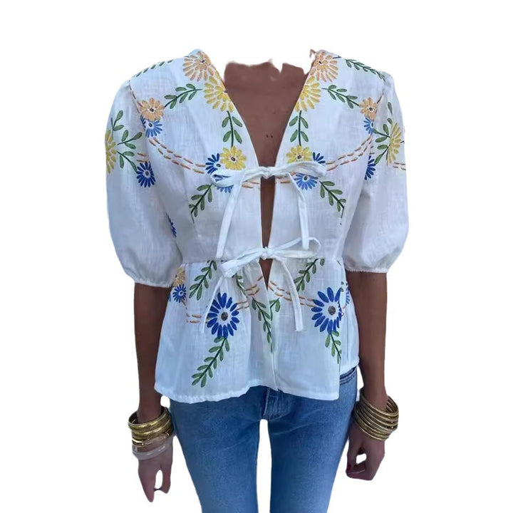 Damen Bluse mit floralen Stickereien und verspieltem Schnitt Drune