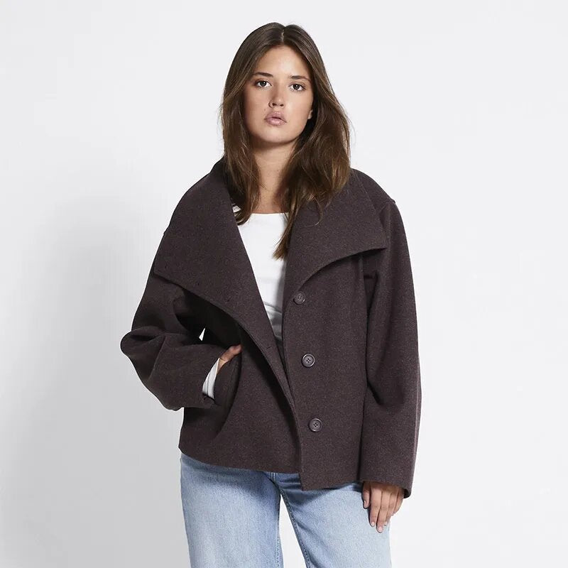 Damen Oversized Wolljacke mit hohem Kragen und doppelter Knopfleiste Drune