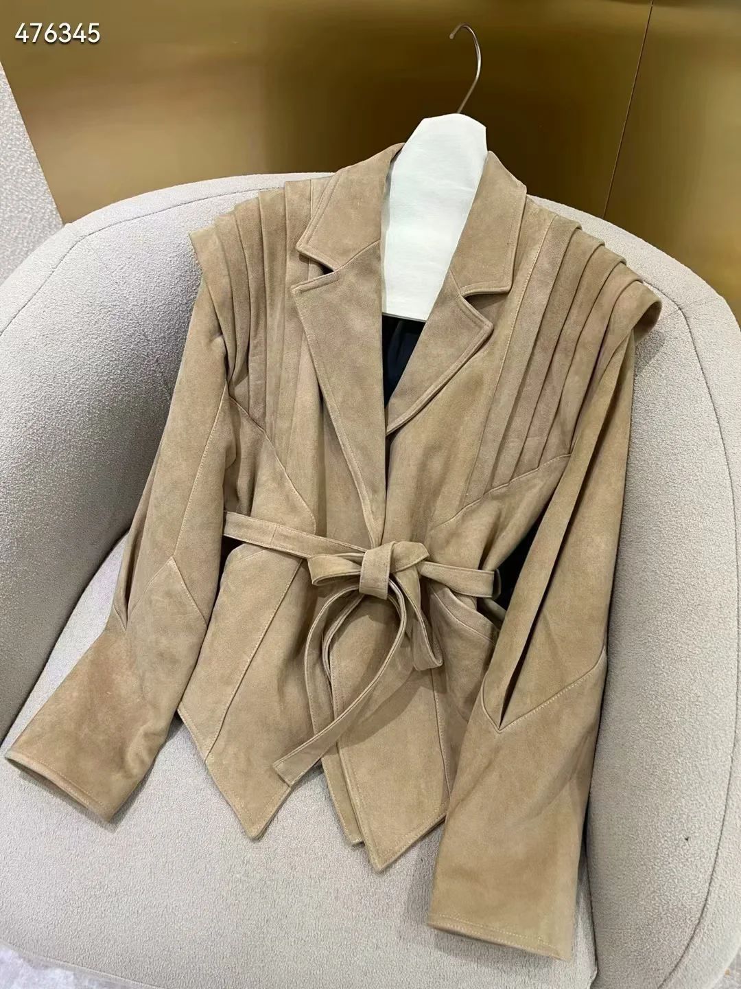Damen elegante Kunstlederjacke mit Rüschendetails und praktischen Taschen Drune