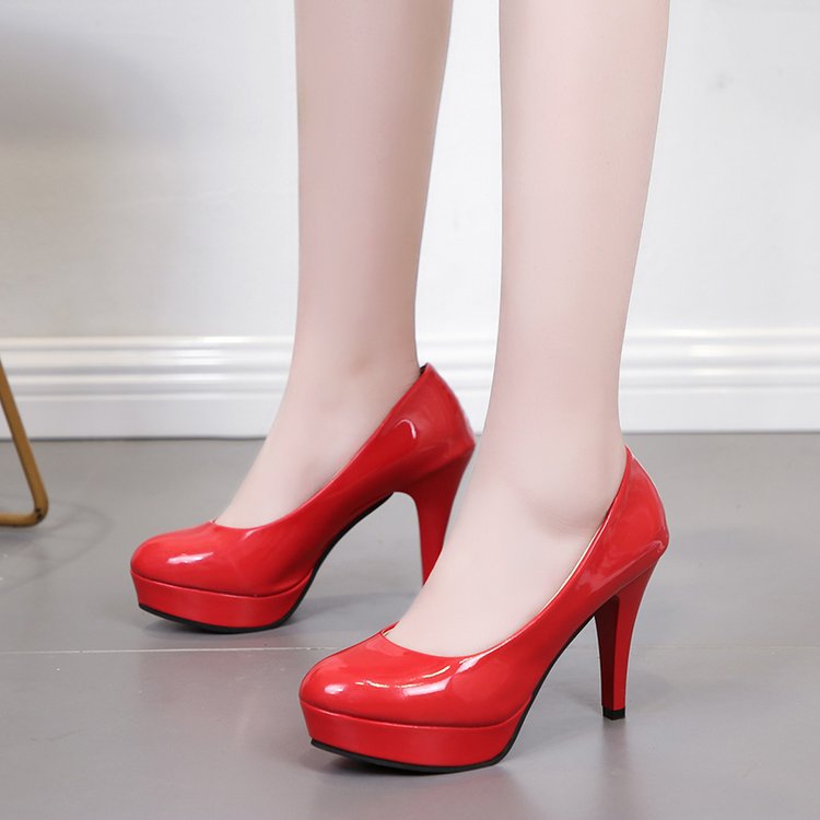 Damen Plateau-Pumps mit glänzendem Obermaterial und ergonomischem Fußbett Drune