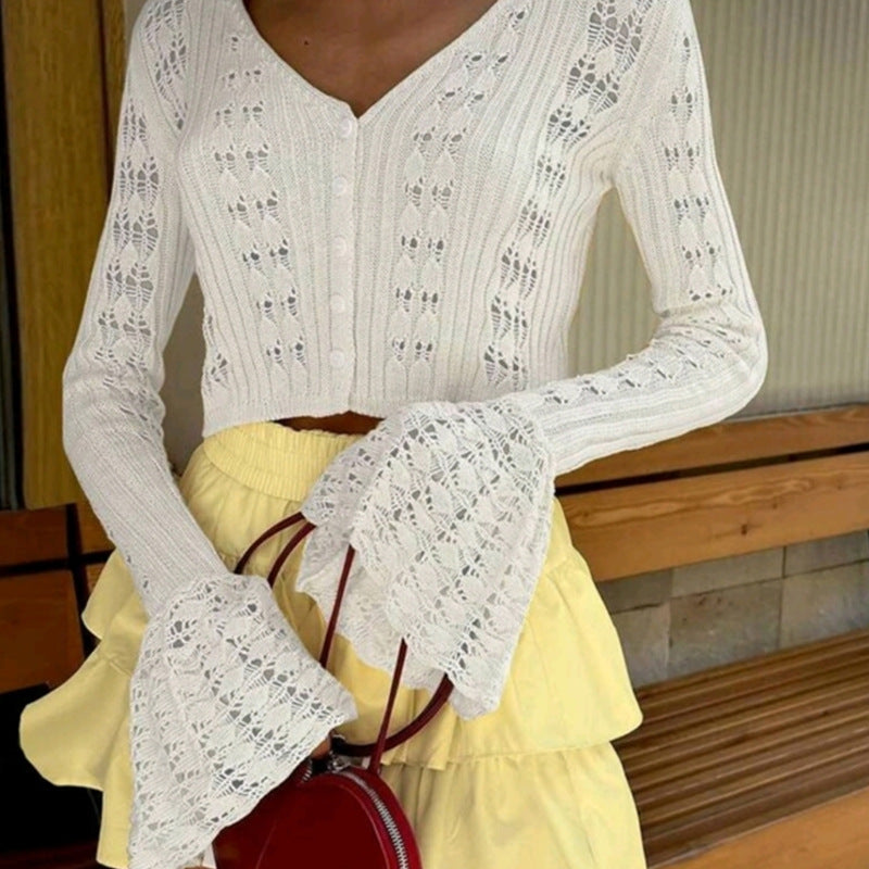 Damen Strickjacke im filigranen Design mit herzförmigen Ausschnitten Drune